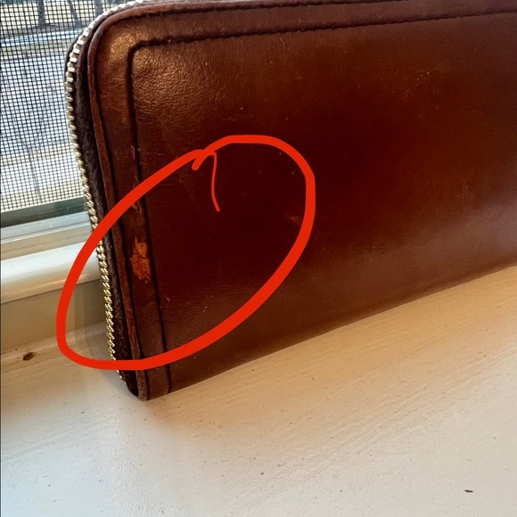 Prada long leather wallet - Picture 9 of 9